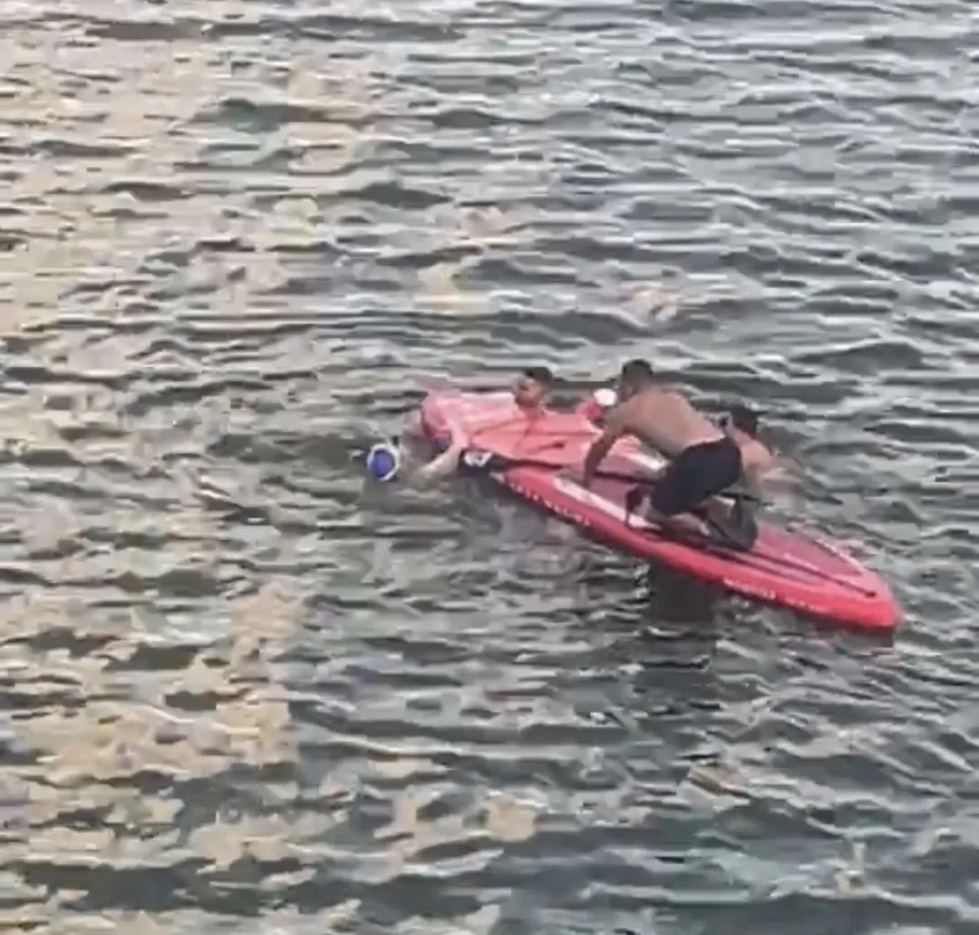 “海陆空”救人“三级跳”，尽燃八一军魂！